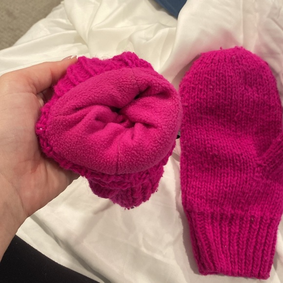 North Face pink wool mittens - Picture 3 of 4